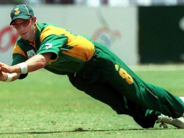 quiz-name-players-with-the-most-outfield-catches-in-a-single-odi-game.Click to read full article.