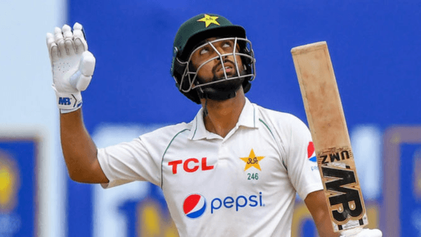 old-school-future-star-abdullah-shafiques-unbeaten-fourth-innings-ton-sets-up-record-chase-for-pakistan.Click to read full article.