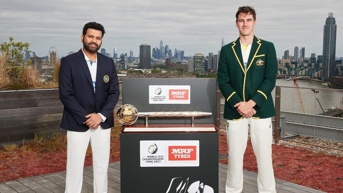 Rohit Sharma and Pat Cummins pose ahead of the 2023 WTC final at The Oval