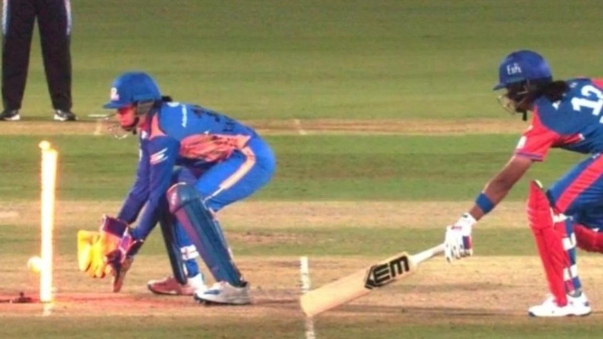 WPL run out calls cause controversy