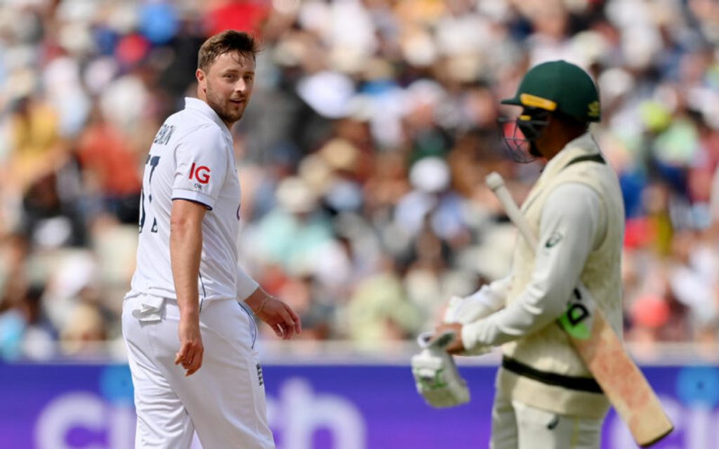 Ollie Robinson and Usman Khawaja exchange words on day five