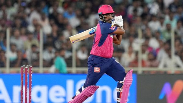 explained-why-sanju-samson-didnt-bat-or-keep-in-rajasthans-super-over-defeat-vs-delhi.Click to read full article.