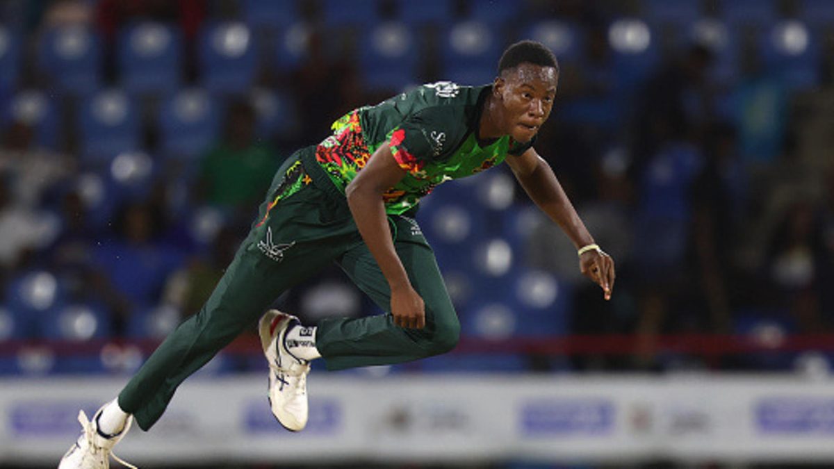 Johann Layne of St Kitts & Nevis Patriots bowls during the Men's 2024 Republic Bank Caribbean Premier League match between Saint Lucia Kings and Saint Kitts & Nevis Patriots at Daren Sammy National Cricket Stadium on September 12, 2024 in Gros Islet, Saint Lucia