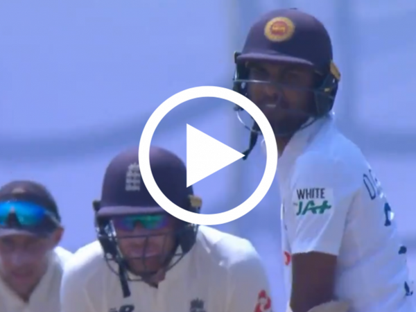 watch-come-on-chandi-throw-your-wicket-away-roots-sledge-precedes-chandimals-downfall.Click to read full article.