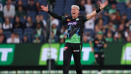 county-champions-sign-41-year-old-former-australia-seamer-peter-siddle-t20-blast.Click to read full article.