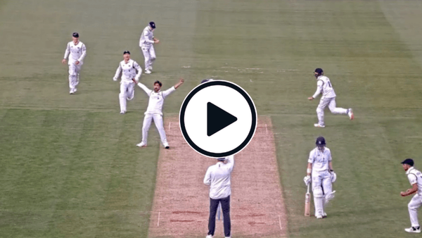 watch-mohammad-amir-unleashes-hooping-yorker-to-take-two-in-two-in-the-county-championship.Click to read full article.