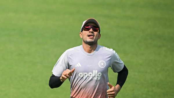 sarfaraz-shami-shine-gill-jadeja-falter-five-takeaways-from-round-six-of-ranji-trophy.Click to read full article.