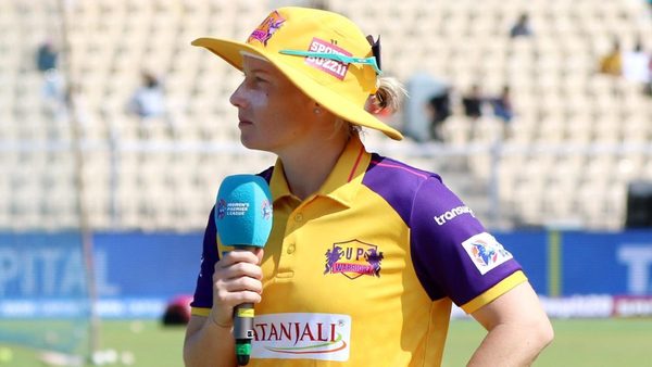crickets-not-just-for-men-alyssa-healy-sports-unique-ponytail-holed-floppy-hat-in-wpl.Click to read full article.