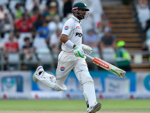 pakistan-test-captain-shan-masood-century-county-championship-debut-promotion-chasing-team.Click to read full article.