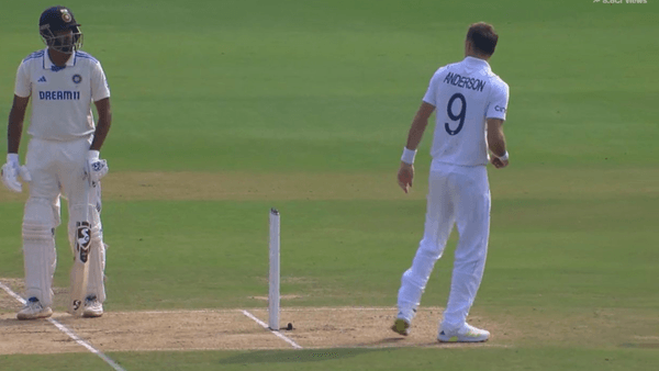 ashwin-james-anderson-exchange-words-at-non-strikers-end-ind-vs-eng.Click to read full article.