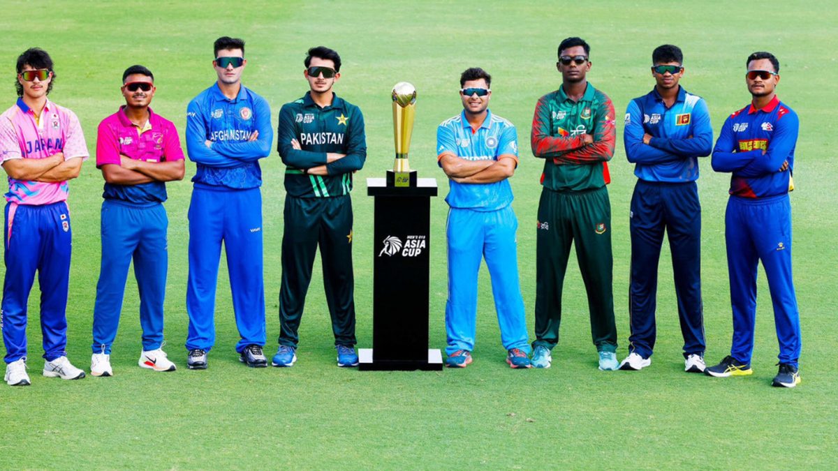 The eight teams pose with the trophy of the U19 Asia Cup 2024
