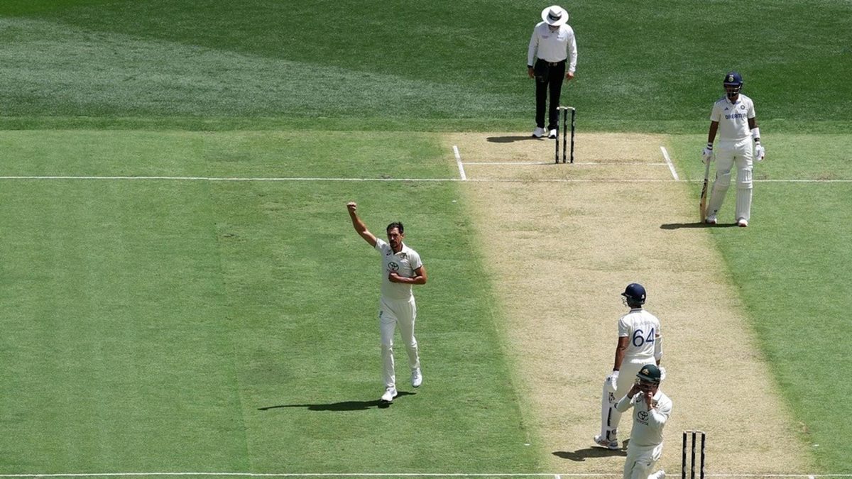 Mitchell Starc got a wicket with the first ball of the Adelaide Test