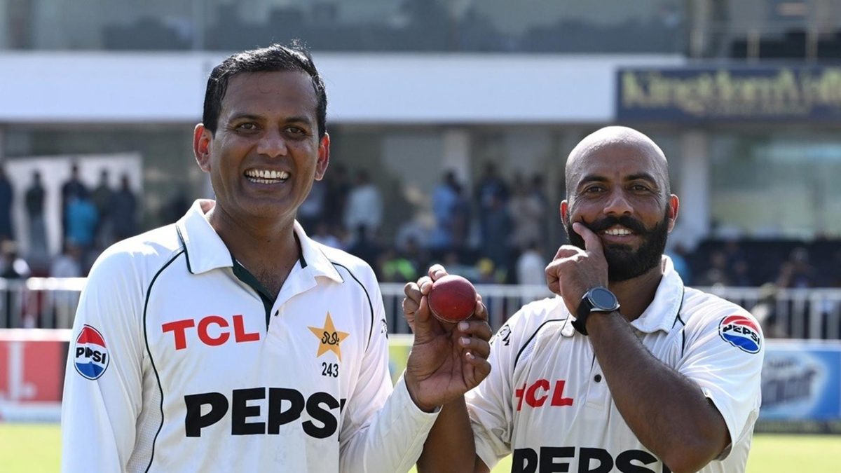 Pakistan spin to win