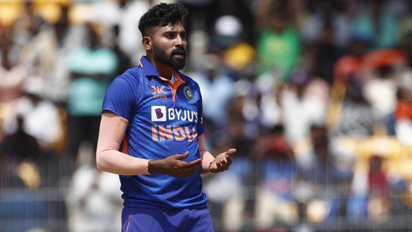 bookie-reportedly-whatsapps-mohammed-siraj-betting-losses-arrested-acu-intervention.Click to read full article.