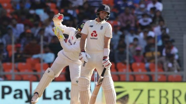 pad-bat-pad-very-lucky-joe-root-survives-tight-lbw-drs-call.Click to read full article.