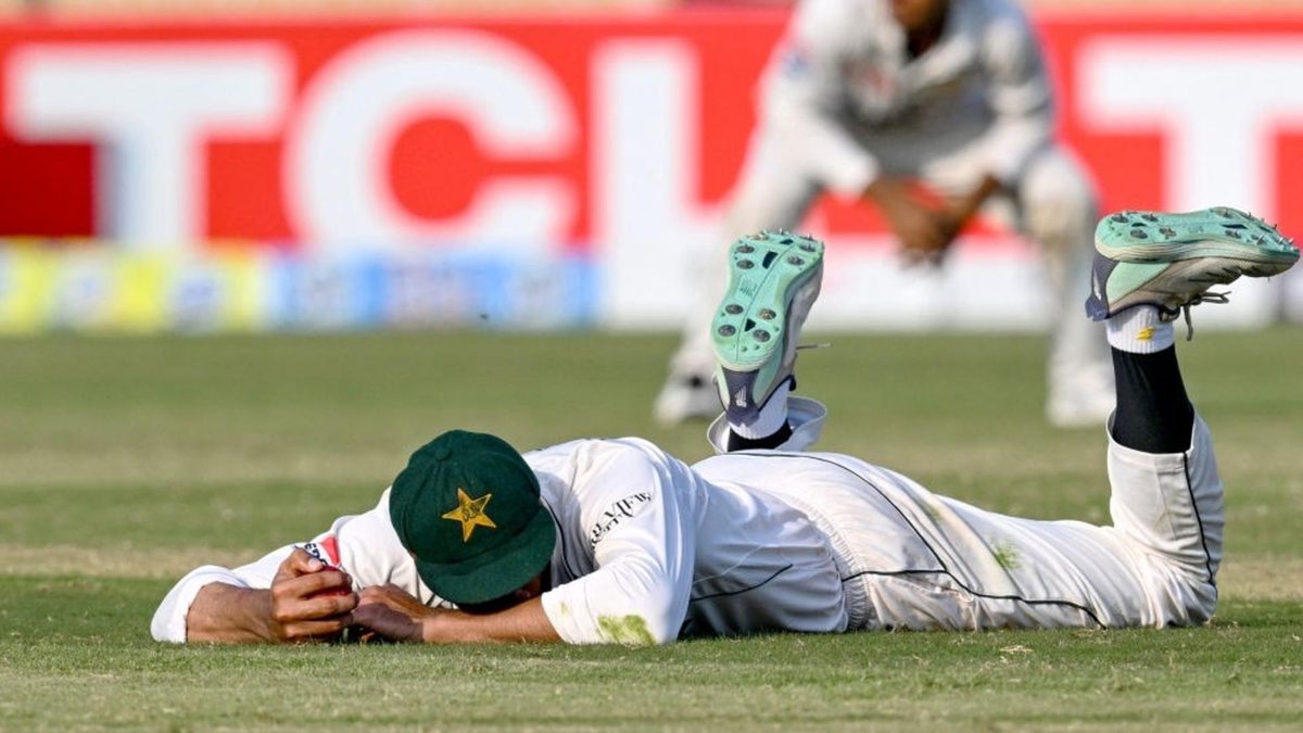 Shan Masood burying his head in the turf during Bangladesh's whitewash of Pakistan in Rawalpindi