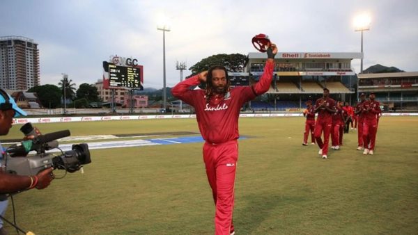 gayle-comments-on-sarwan-tallawahs-wont-go-unpunished-cwi-president.Click to read full article.