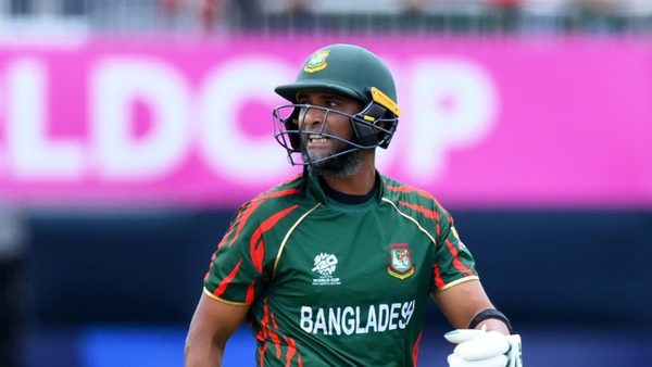 veteran-bangladesh-all-rounder-mahmudullah-announces-t20i-retirement.Click to read full article.