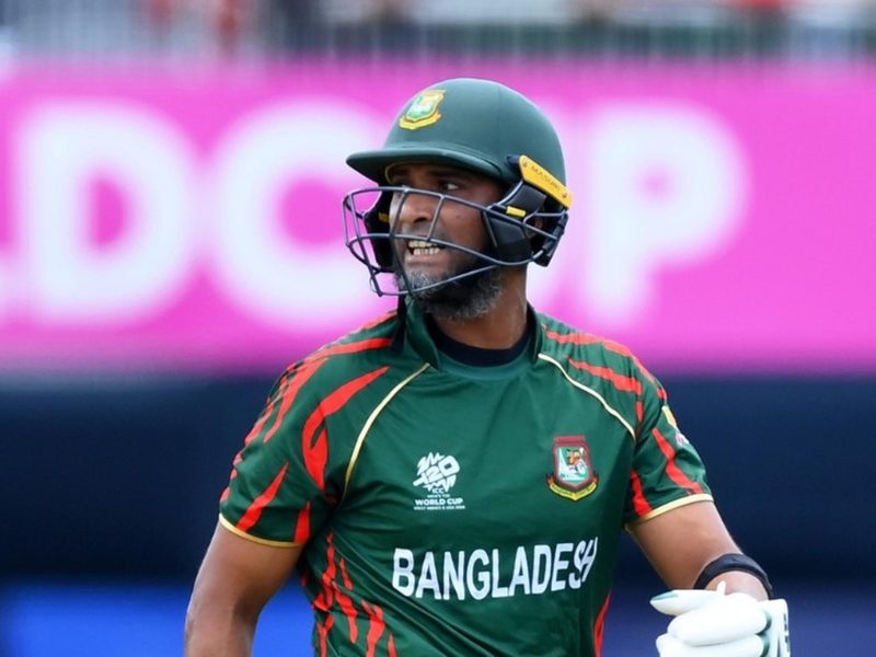 veteran-bangladesh-all-rounder-mahmudullah-announces-t20i-retirement.Click to read full article.