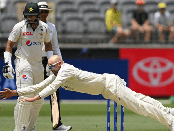 todays-aus-vs-pak-2023-24-2nd-test-live-score-live-updates-playing-xis-toss-stats-and-prediction.Click to read full article.