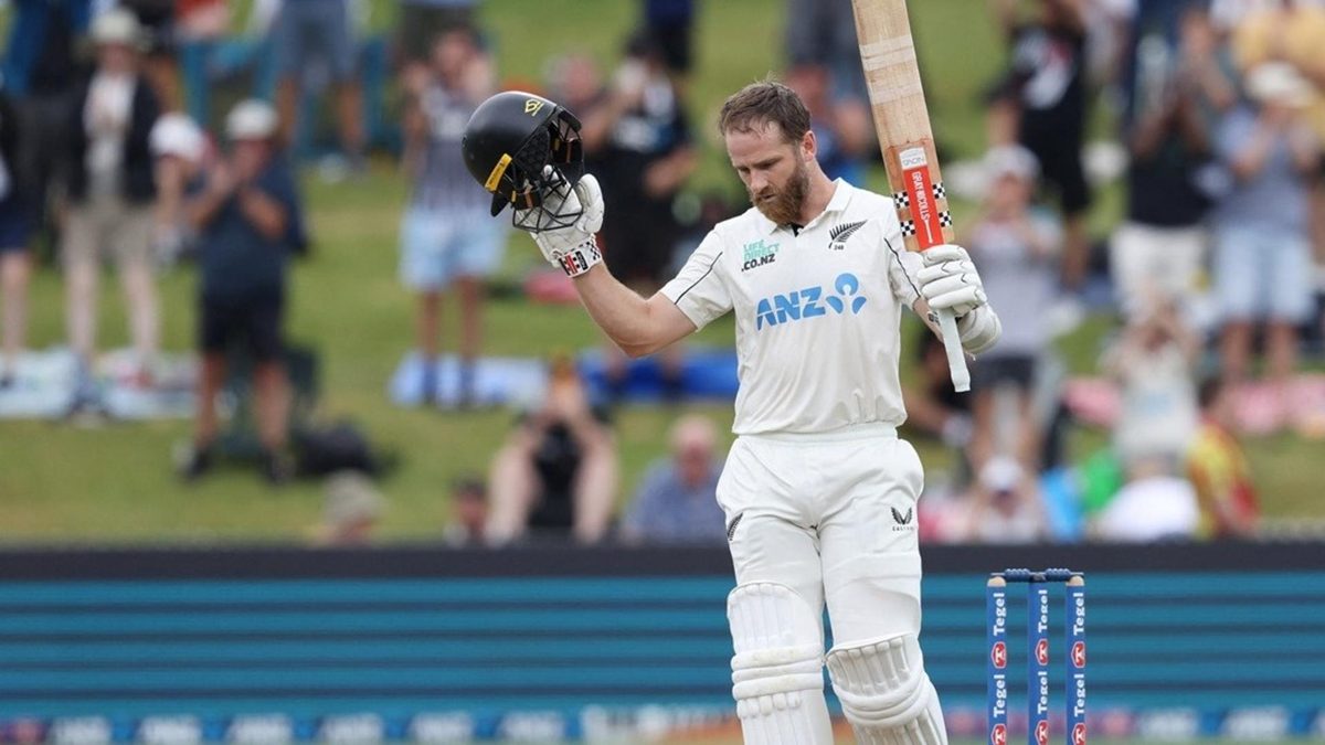 Kane Williamson gets a hundred at Seddon Park