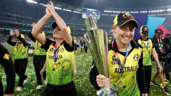 can-world-cup-celebration-photos-save-jury-duty-skipping-alyssa-healy.Click to read full article.