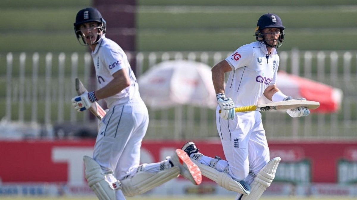 England let a chance of a huge lead slip thanks to a middle-order collapse during their warm-up match against the New Zealand Prime Minister's XI on Saturday (November 23).