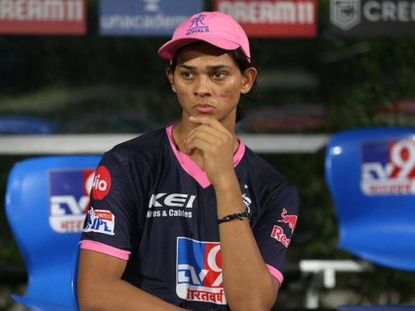 chopra-takes-down-twitter-troll-for-unsavoury-tweet-on-jaiswal.Click to read full article.