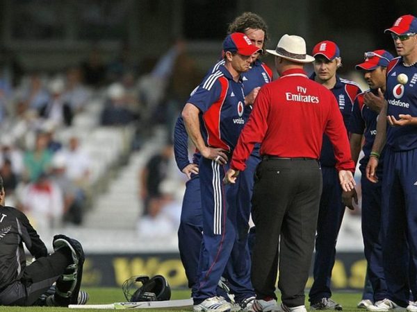 the-grant-elliott-ryan-sidebottom-collision-that-prompted-an-apology-from-paul-collingwood.Click to read full article.