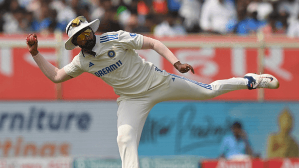 reports-shreyas-iyer-injured-could-miss-ind-vs-eng-tests.Click to read full article.