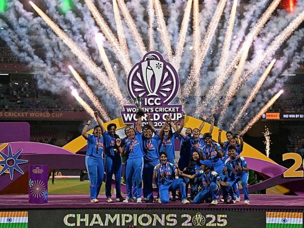 a-live-account-of-how-indias-long-night-of-celebration-unfolded-in-mumbai.Click to read full article.