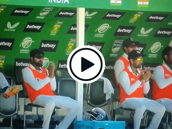 watch-india-sub-fielders-engage-in-unique-synchronised-clap-at-virat-kohlis-insistence-after-kyle-verreynnes-wicket.Click to read full article.