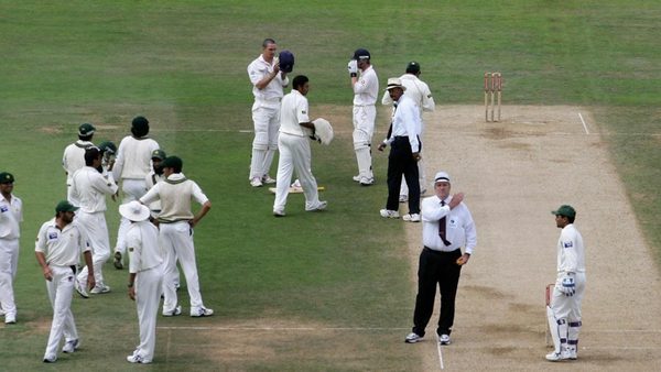 from-leaving-on-horseback-to-deliberate-chucking-five-unusual-on-field-protests-by-cricketers.Click to read full article.