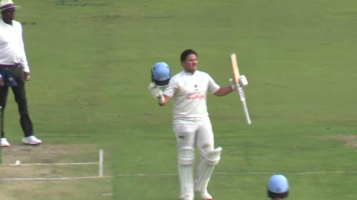 Lhuan-dre Pretorius celebrates his second first-class hundred