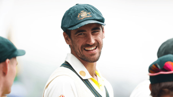 mitchell-starc-stuart-broad-4-0-australia-england-ashes-2021-22-2023.Click to read full article.