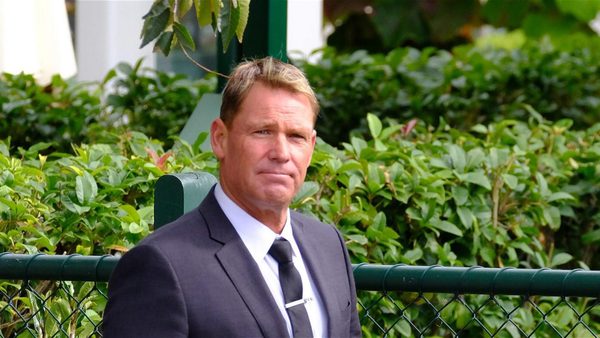 shane-warne-countries-should-stop-picking-players-who-choose-ipl-over-international-duty.Click to read full article.
