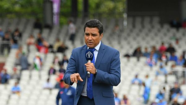 sanjay-manjrekar-makes-condescending-remark-harsha-bhogle.Click to read full article.