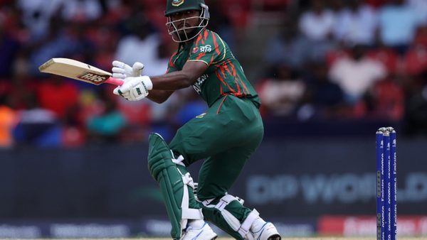 very-very-late-call---jaker-ali-seemingly-consults-bangladesh-dressing-room-for-a-review.Click to read full article.