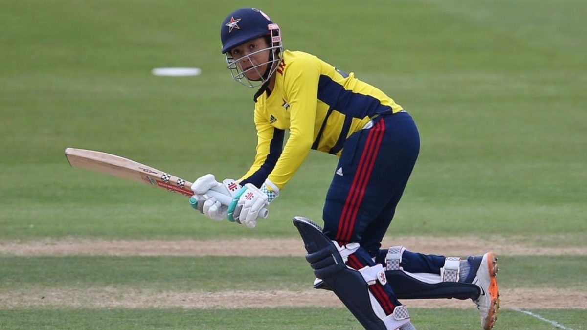Sophia Dunkley in action for South East Stars in the Charlotte Edwards Cup