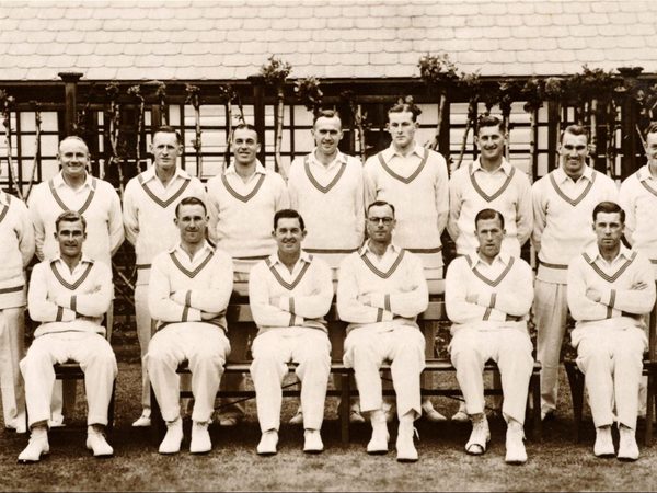 the-gum-and-the-glitter-martin-donnelly-a-master-of-technique.Click to read full article.