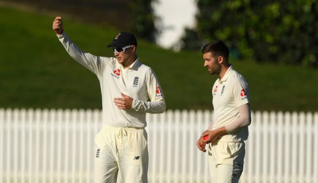 Stuart Broad denied new ball as England look to future