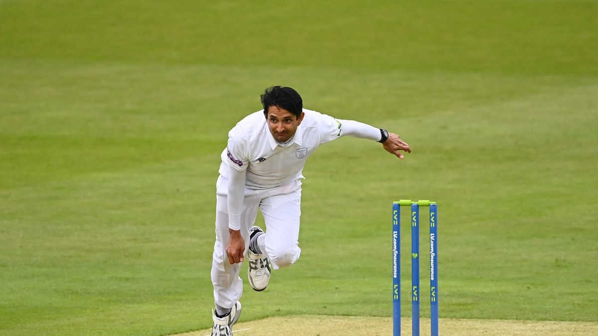Pakistan seamer takes six-for in new side's County Championship title push