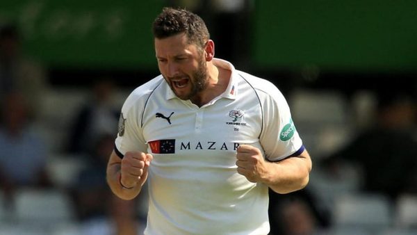 warwickshire-sign-tim-bresnan-from-yorkshire.Click to read full article.