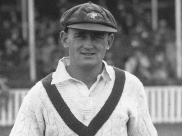 stan-mccabe-the-one-who-english-bowlers-feared-as-much-as-bradman-almanack.Click to read full article.