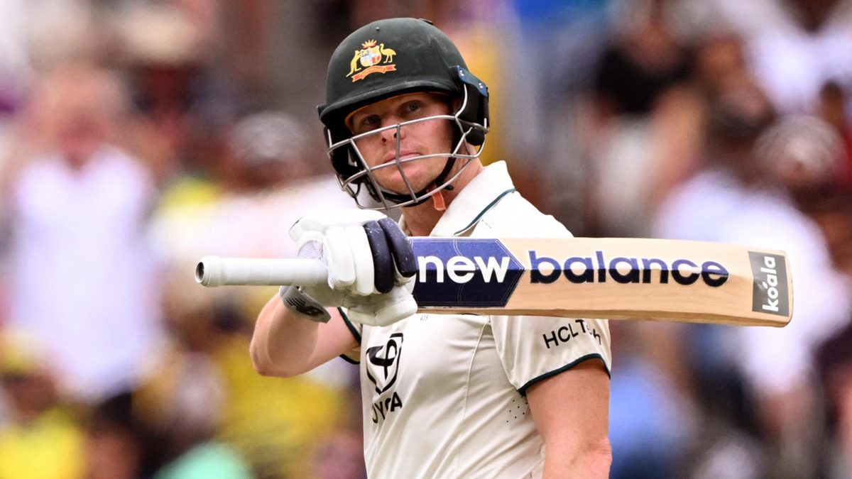 Australia's batsman Steve Smith acknowledges the fans after reaching 50 runs on the first day of the fourth cricket Test match between Australia and India at the Melbourne Cricket Ground (MCG) in Melbourne on December 26, 2024