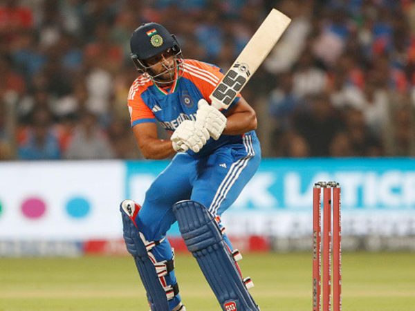 shivam-dube-retains-place-in-india-xi-despite-requiring-controversial-concussion-substitution.Click to read full article.