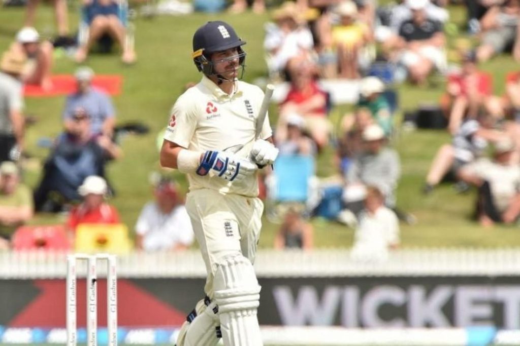 Bails changed after Rory Burns dismissal confusion