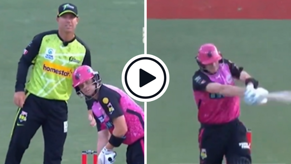 watch-steve-smith-sledged-by-david-warner-in-bbl-falls-first-ball.Click to read full article.