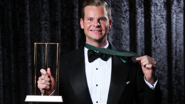 steve-smith-wins-allan-border-medal.Click to read full article.