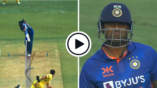 watch-mitchell-starc-pins-virat-kohli-sky-lbw-with-consecutive-big-swinging-new-ball-beauties.Click to read full article.